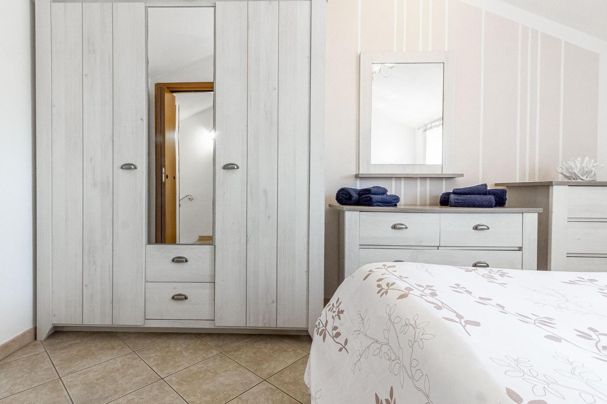 Charlotte Apartment - For Family And Groups Porto Torres Eksteriør billede